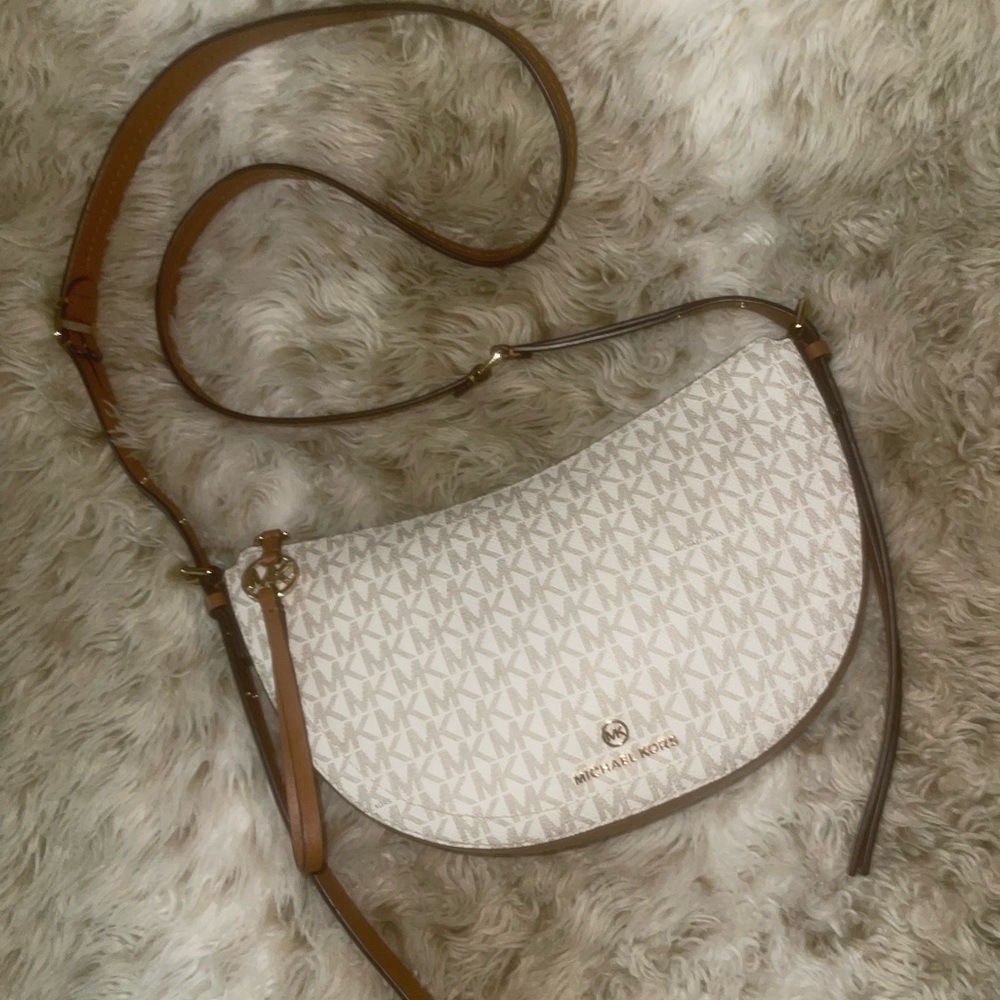 Michael Kors Camden Bag